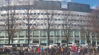 manif-maison-radio.jpg